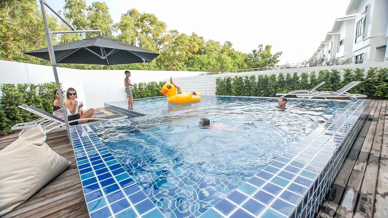 Happy Family Villa Пхукет Екстер'єр фото
